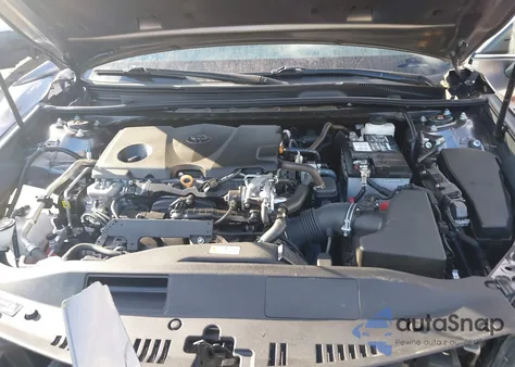 2020 Toyota Camry Se z USA, uszkodzony, nr VIN 4T1J11AK2LU984400